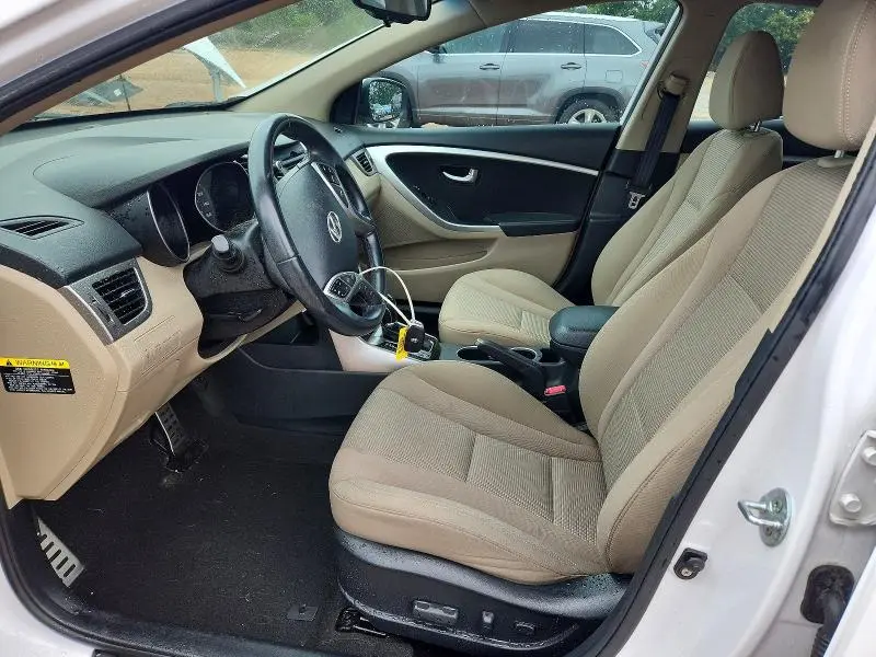2016 HYUNDAI ELANTRA GT BASE  