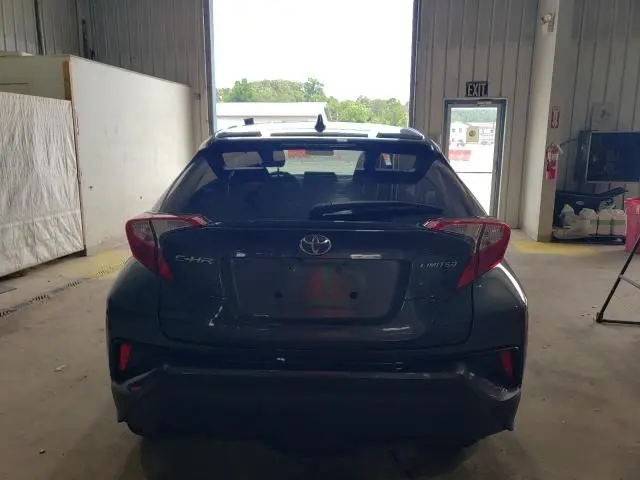 2022 TOYOTA C-HR XLE  