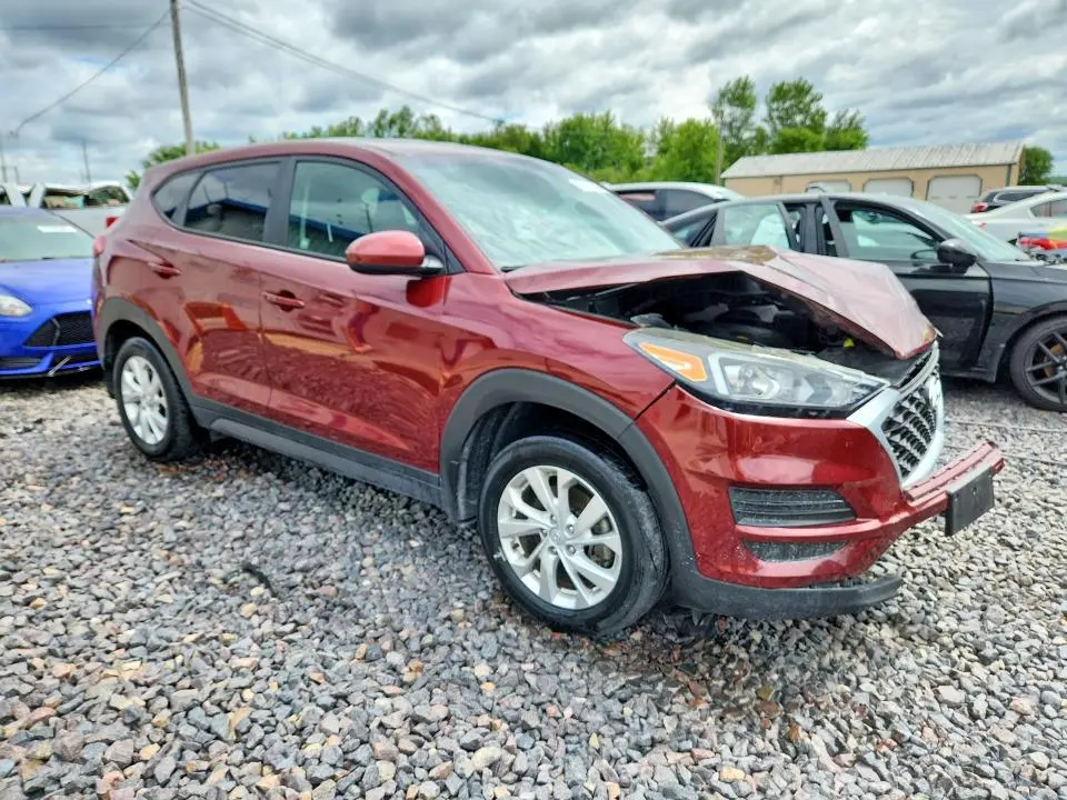 2020 HYUNDAI TUCSON SE  