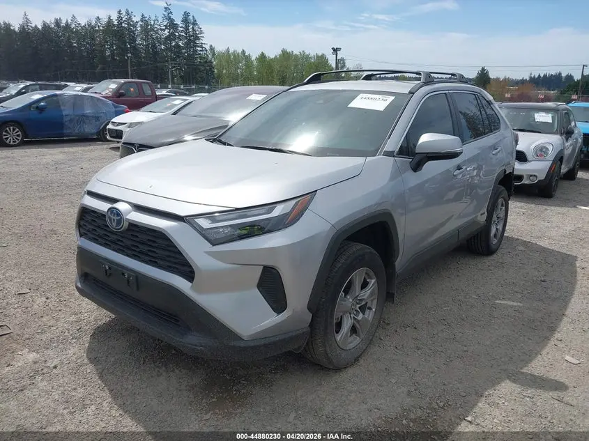 2024 TOYOTA RAV4 HYBRID XLE