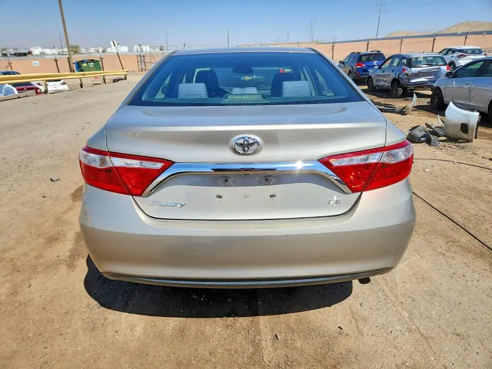 2017 TOYOTA CAMRY LE  