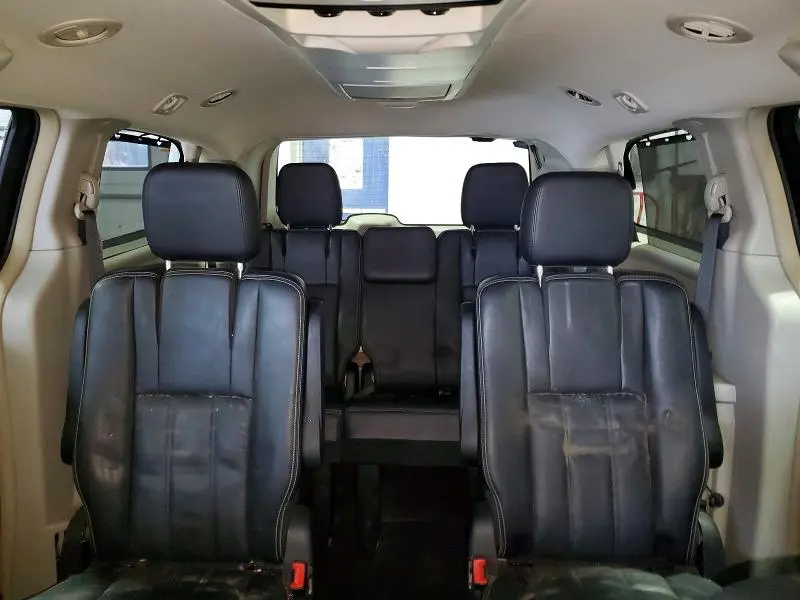 2011 CHRYSLER TOWN & COUNTRY TOURING L  