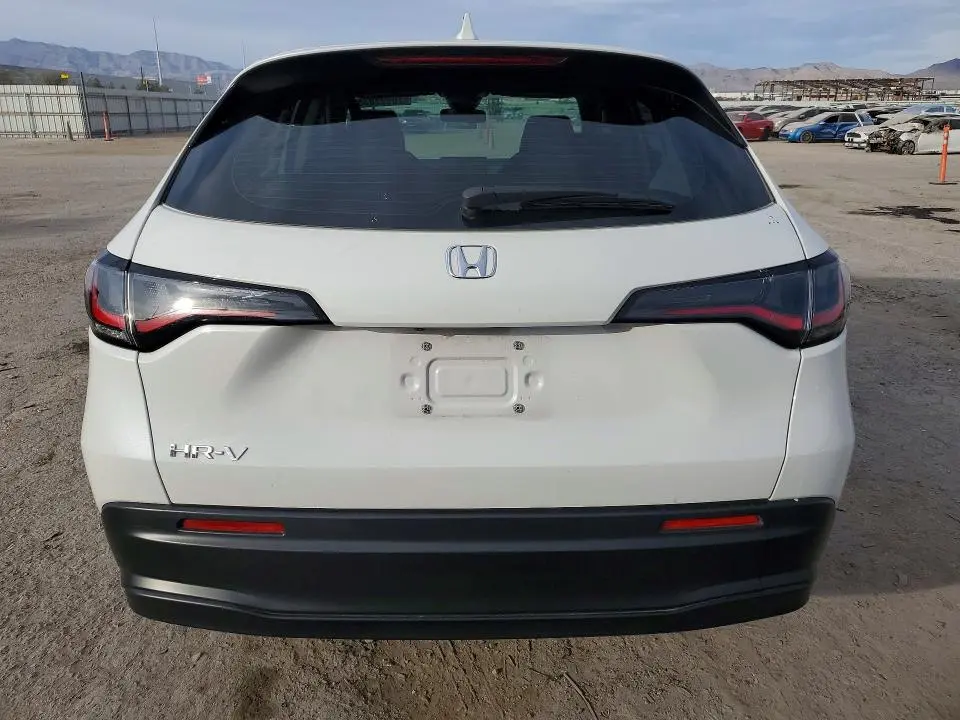 2025 HONDA HR-V LX  