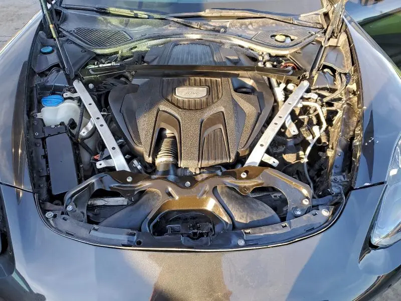 2017 PORSCHE PANAMERA 2  