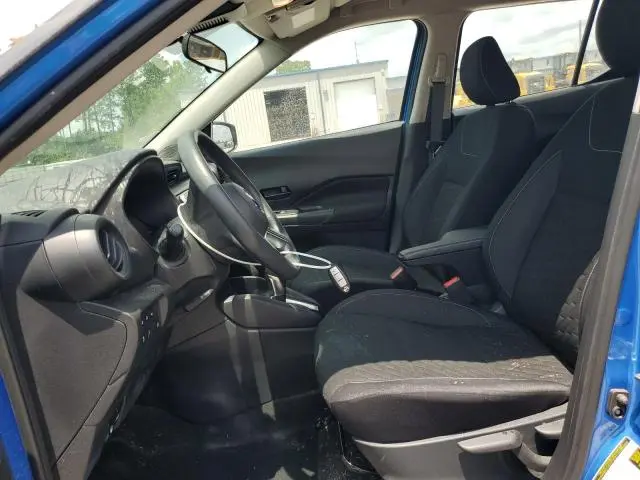 2021 NISSAN KICKS S  