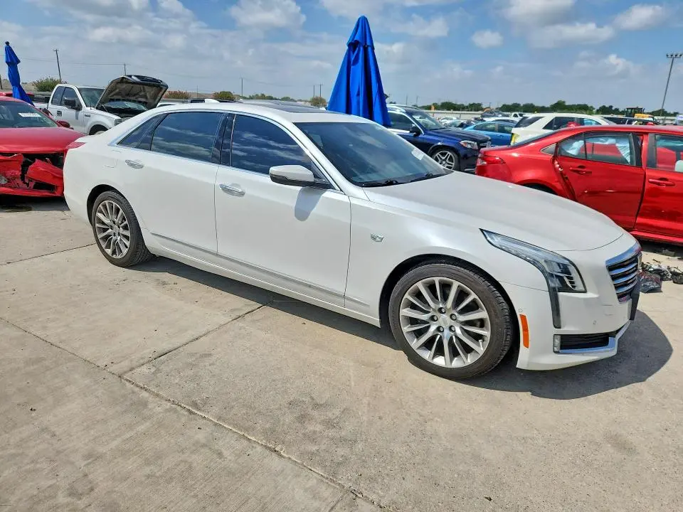 2016 CADILLAC CT6 LUXURY  