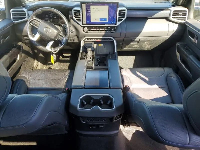 2024 TOYOTA TUNDRA PLATINUM  