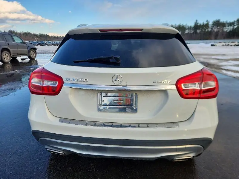 2015 MERCEDES-BENZ GLA 250 4MATIC  
