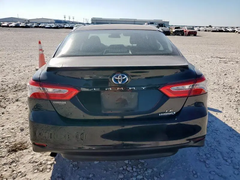 2018 TOYOTA CAMRY LE  