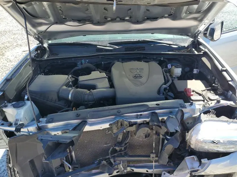 2022 TOYOTA TACOMA SR V6  