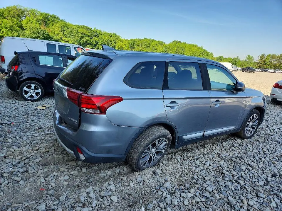 2017 MITSUBISHI OUTLANDER SE  