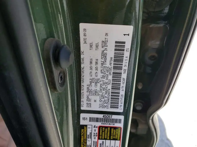 2021 TOYOTA TACOMA SR5 V6  