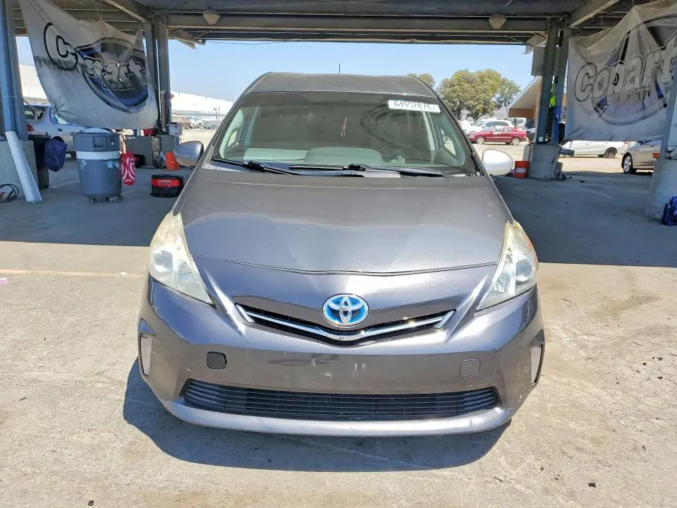 2012 TOYOTA PRIUS V TWO  