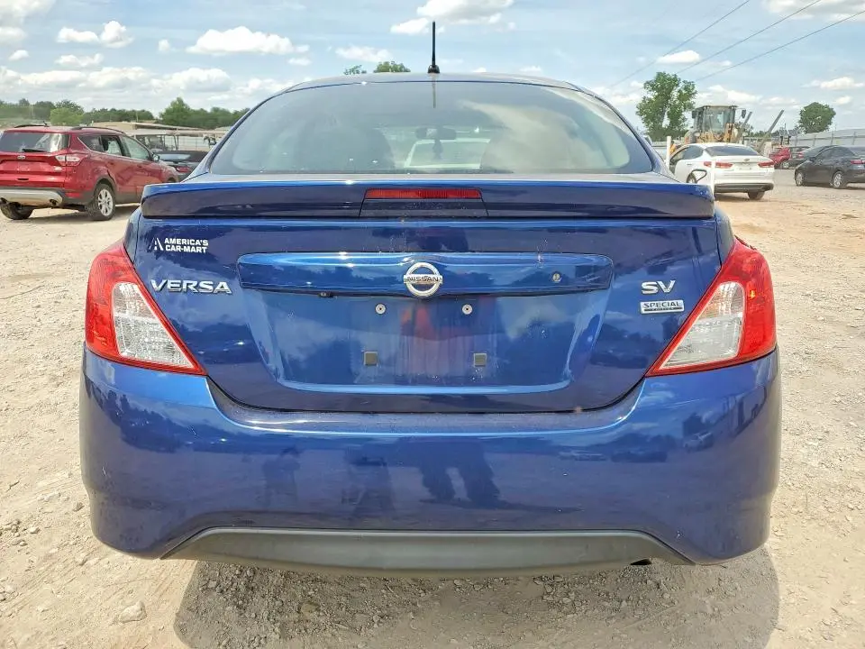 2018 NISSAN VERSA SV