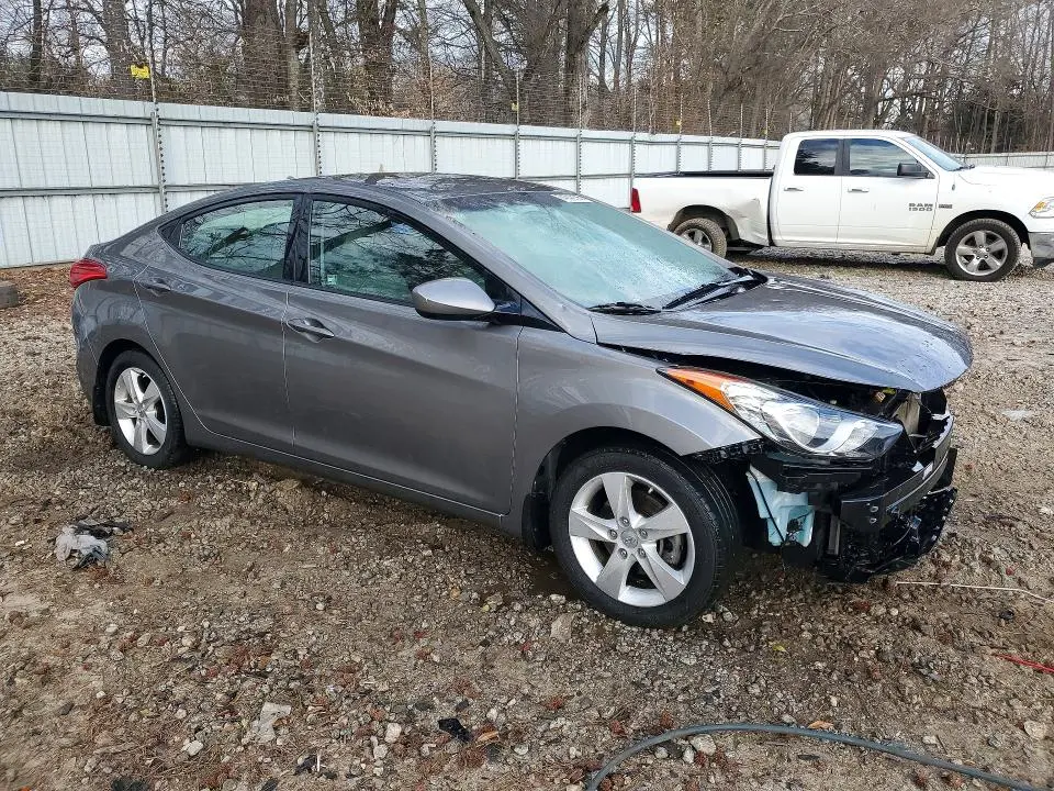 2013 HYUNDAI ELANTRA GLS  