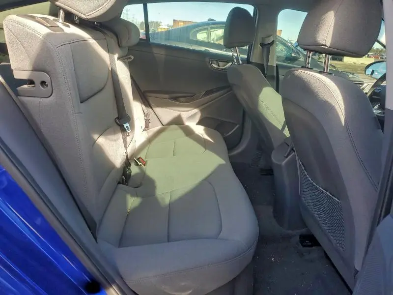 2021 HYUNDAI IONIQ SE  