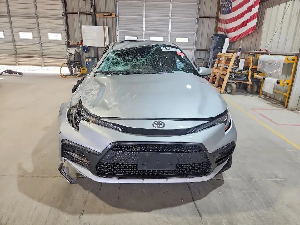 2022 TOYOTA COROLLA SE  