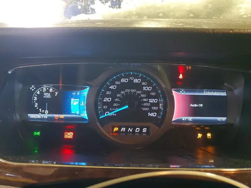 2015 FORD TAURUS LIMITED  