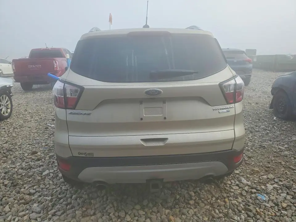2017 FORD ESCAPE TITANIUM  