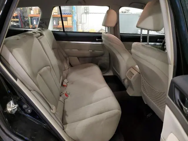 2010 SUBARU OUTBACK 2.5I  
