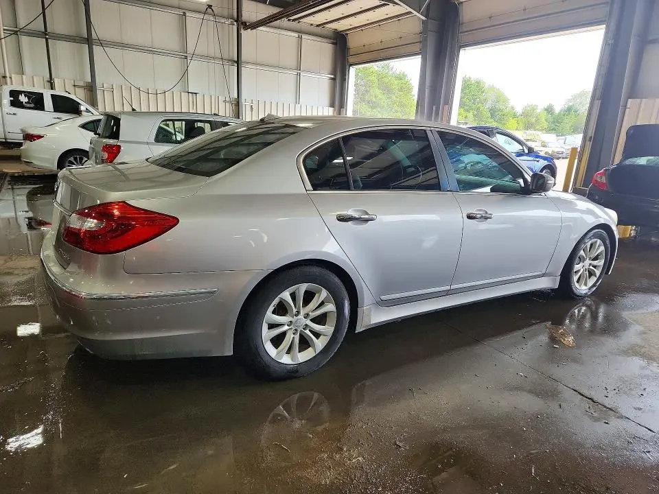2012 HYUNDAI GENESIS 3.8L  