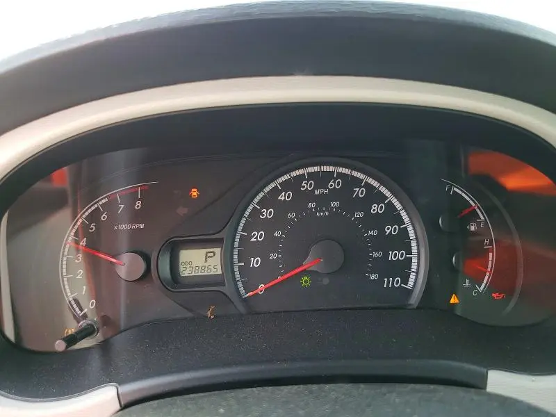 2014 TOYOTA SIENNA LE 8-PASSENGER  