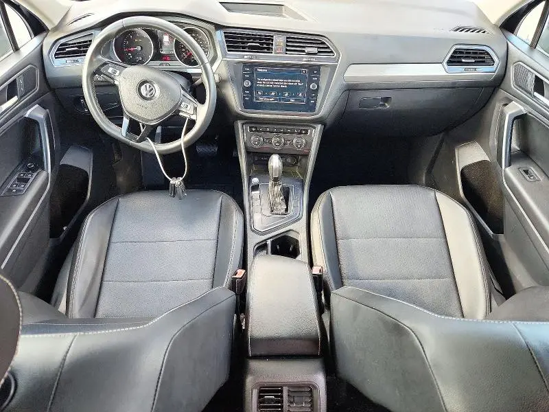 2021 VOLKSWAGEN TIGUAN SE  