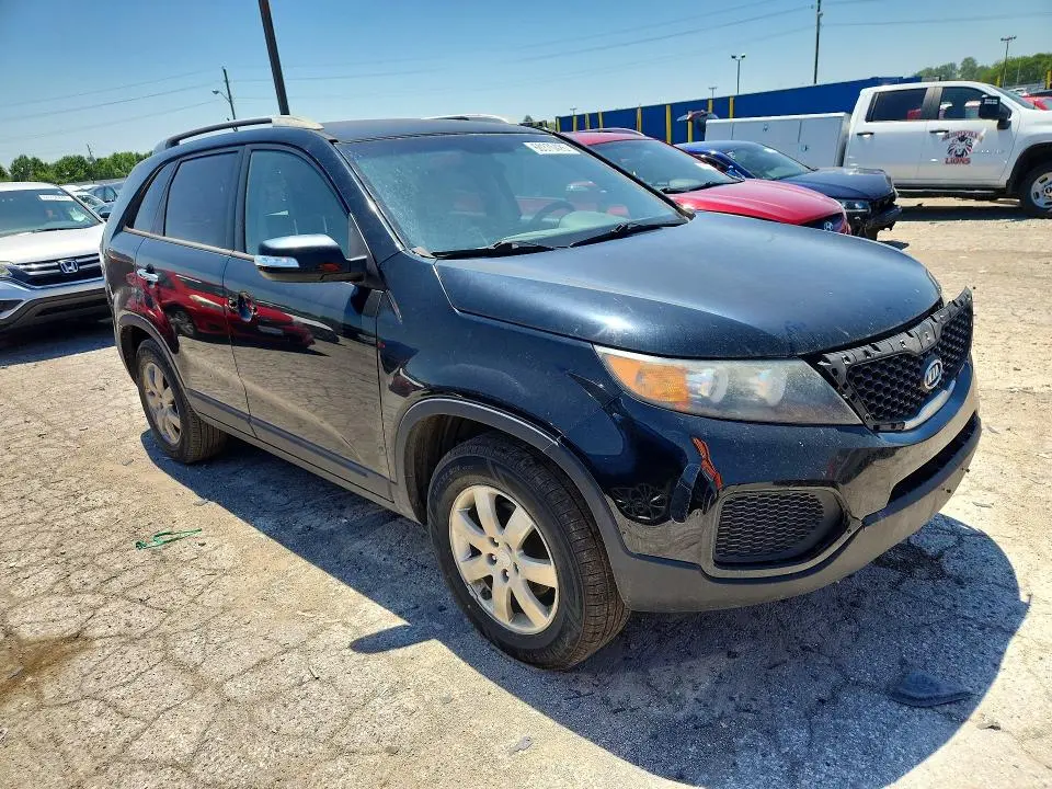 2013 KIA SORENTO LX  