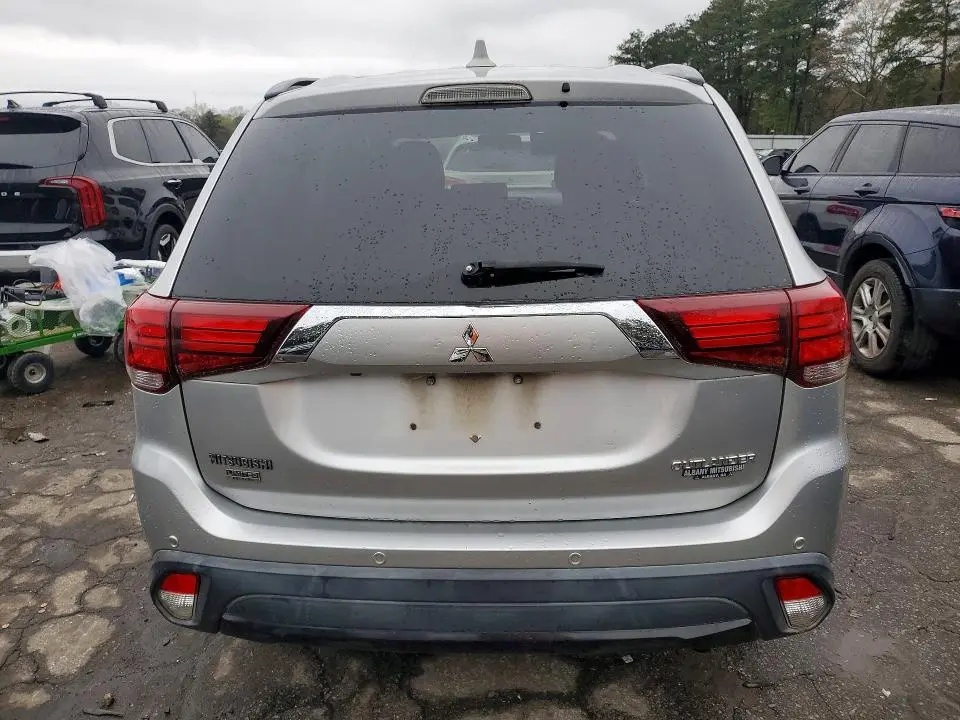 2018 MITSUBISHI OUTLANDER SE  