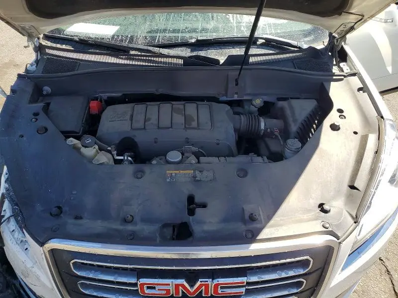 2015 GMC ACADIA SLT-1  