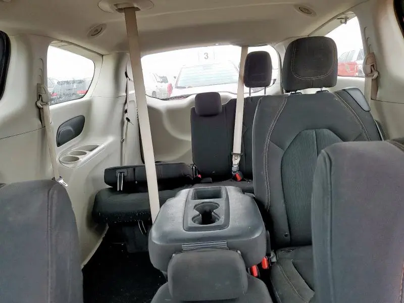 2017 CHRYSLER PACIFICA LX  