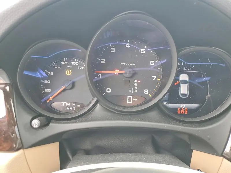 2021 PORSCHE MACAN   