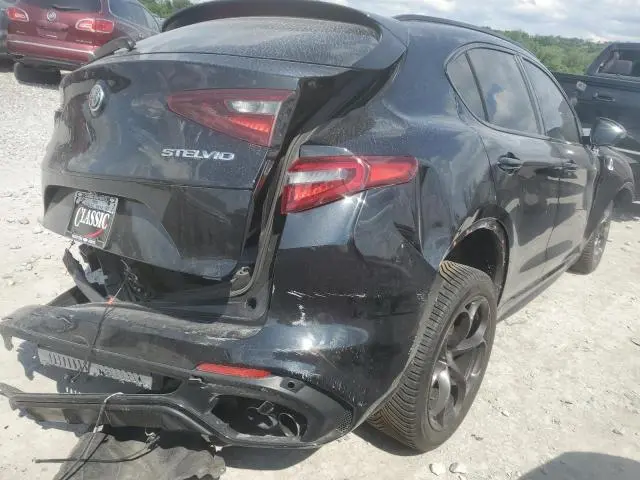 2022 ALFA ROMEO STELVIO QUADRIFOGLIO  