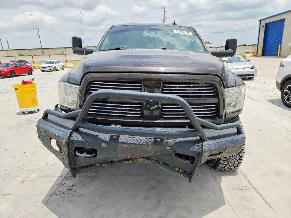 2016 RAM 2500 SLT  