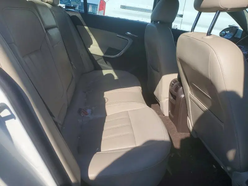 2012 BUICK REGAL   