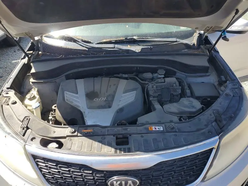 2015 KIA SORENTO LX  