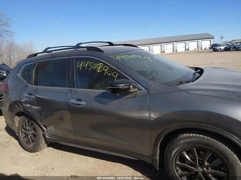 2018 NISSAN ROGUE SV