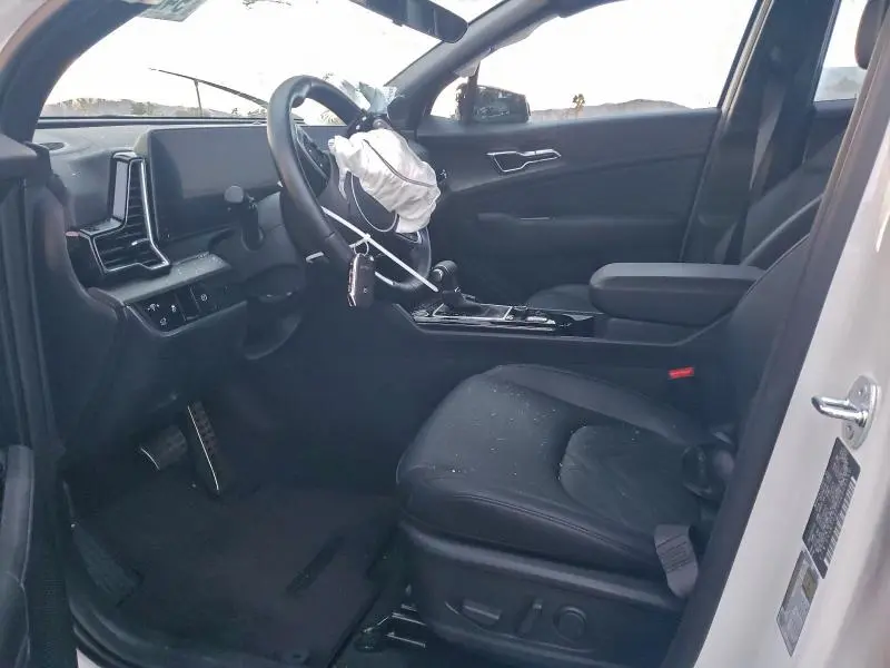 2025 KIA SPORTAGE X-PRO  
