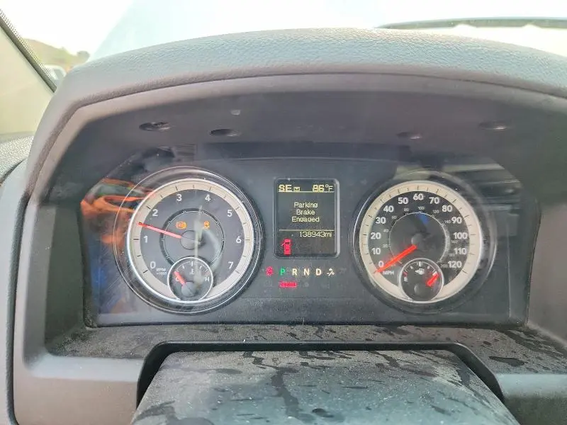 2016 RAM 1500 SLT  