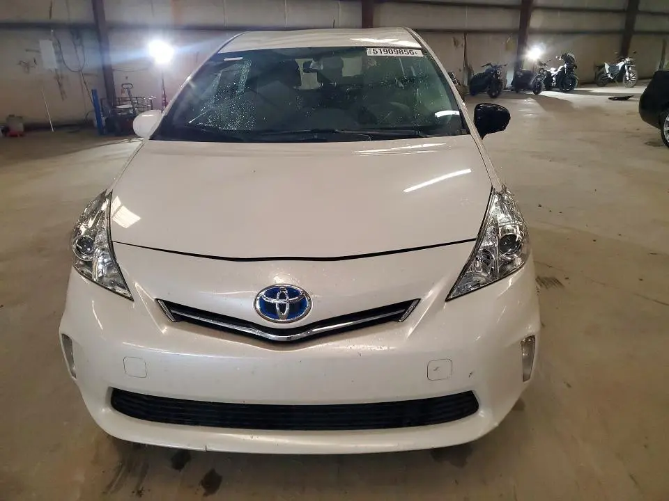 2013 TOYOTA PRIUS V TWO  