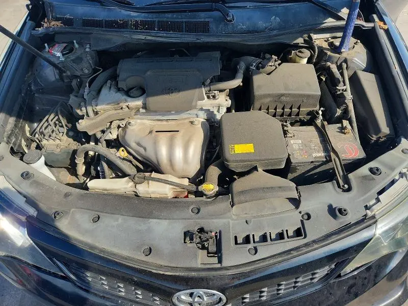 2013 TOYOTA CAMRY SE  
