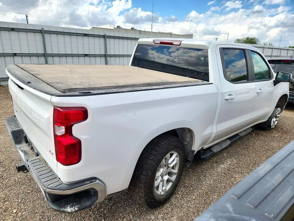 2025 CHEVROLET SILVERADO K1500 LT  