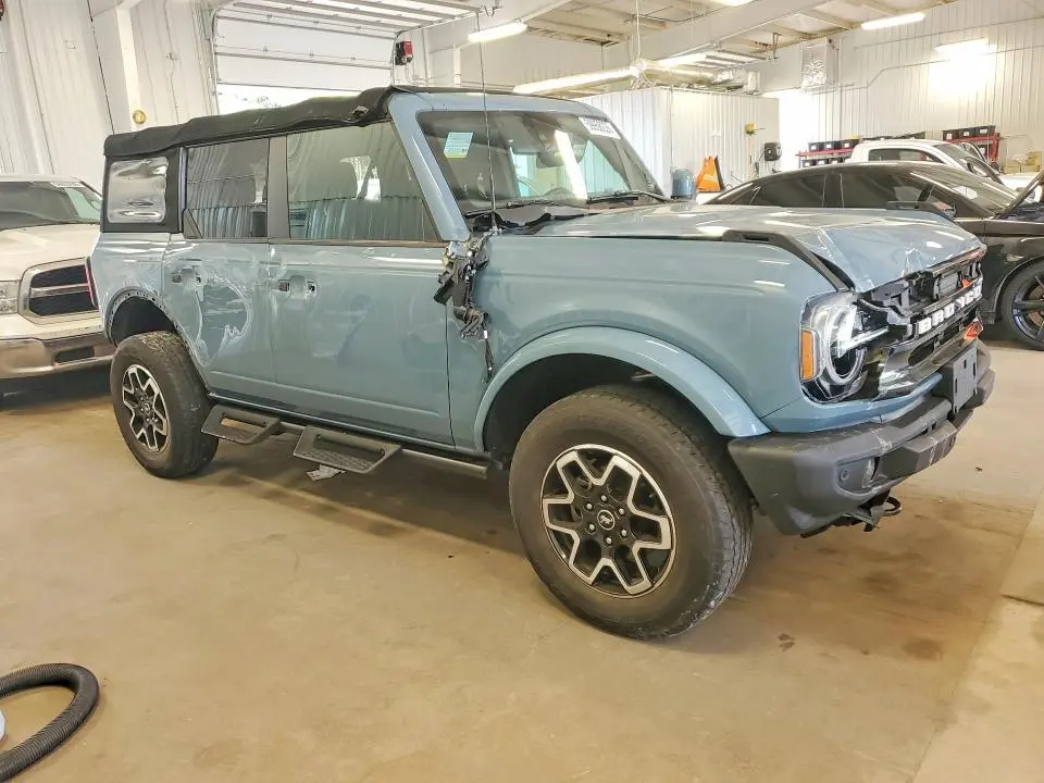 2022 FORD BRONCO BASE  