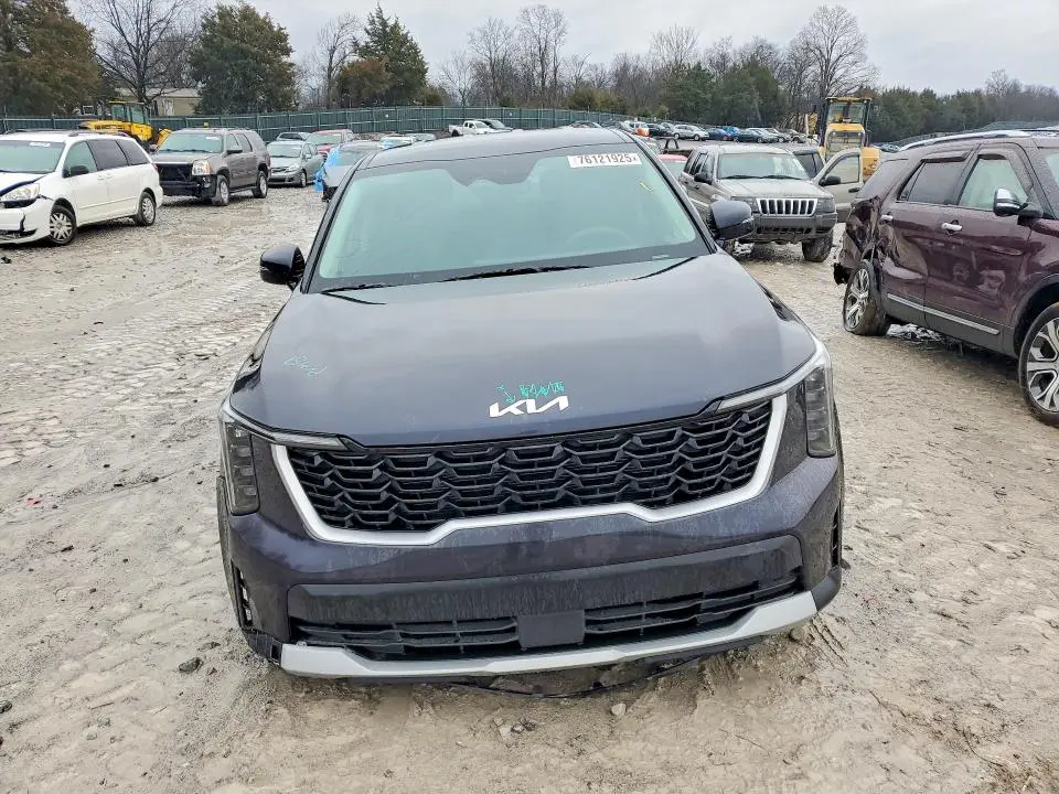 2025 KIA SORENTO   