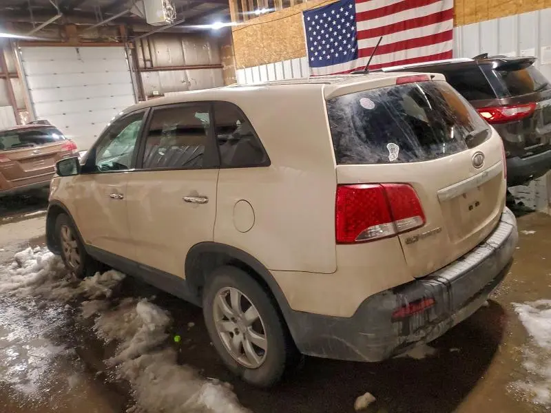 2011 KIA SORENTO BASE  