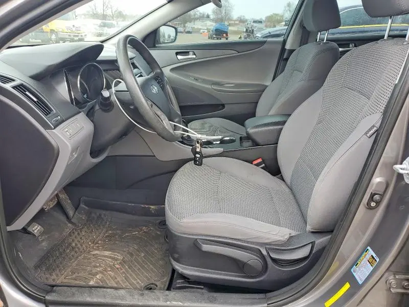 2011 HYUNDAI SONATA GLS  
