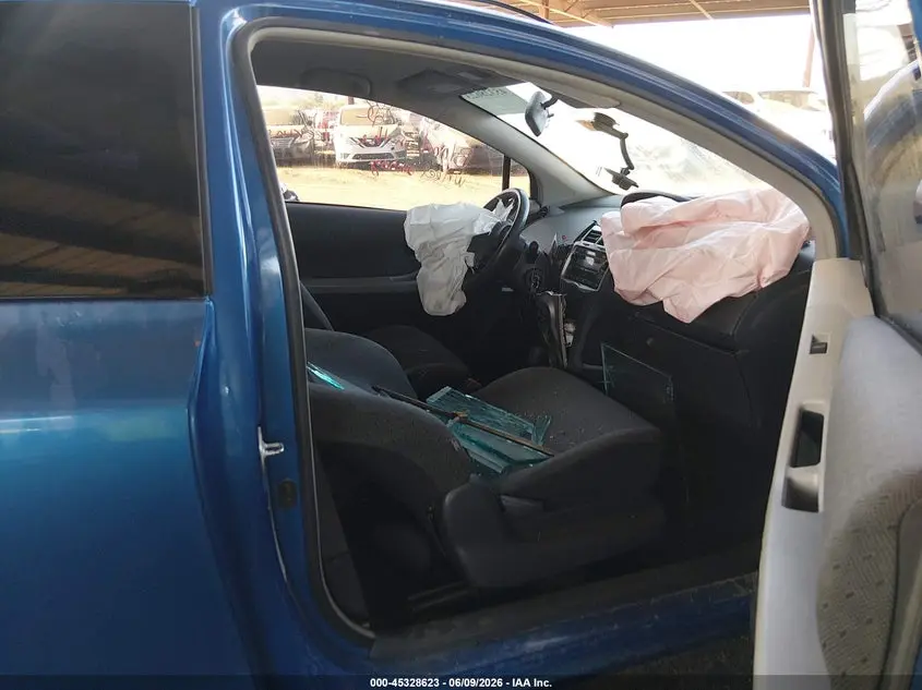 2010 TOYOTA YARIS  