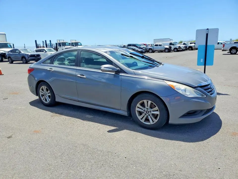 2014 HYUNDAI SONATA GLS  