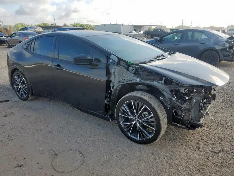 2024 TOYOTA PRIUS LE  