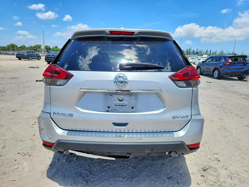 2020 NISSAN ROGUE SV  